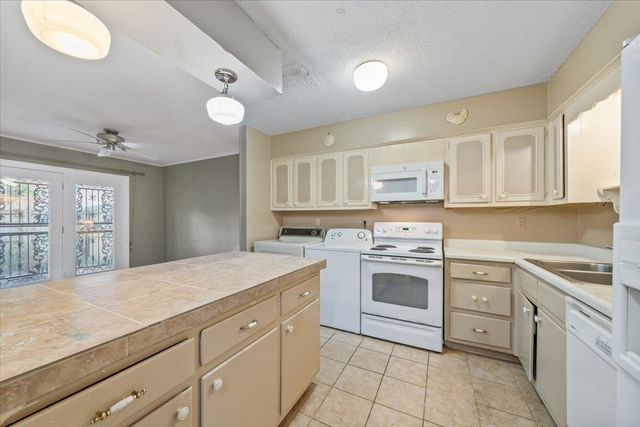 875 S Yates Rd Apt 4, Memphis, TN 38120