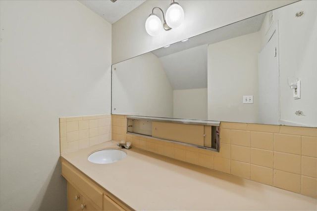 875 S Yates Rd Apt 4, Memphis, TN 38120