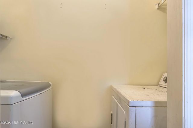 542106 LEM TURNER Road, Callahan, FL 32011