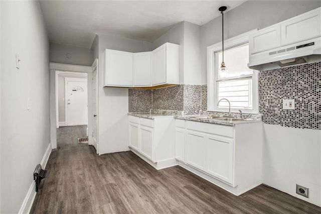 3222 E 28th Street, Kansas City, MO 64128