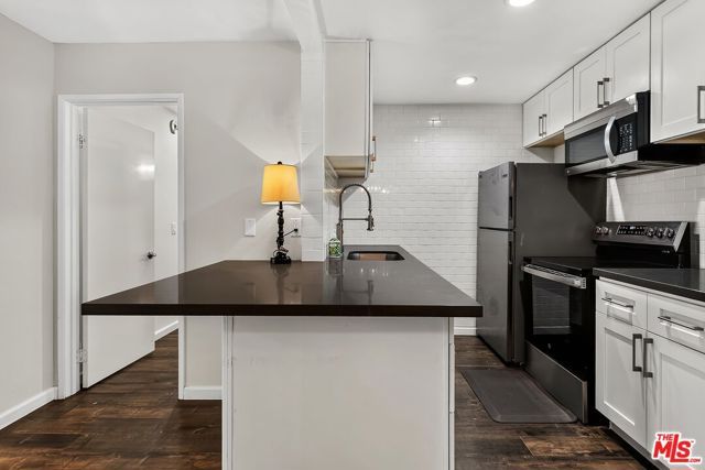 7742 Redlands Street D1046, Los Angeles, CA 90293