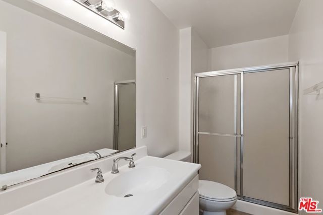 7742 Redlands Street D1046, Los Angeles, CA 90293