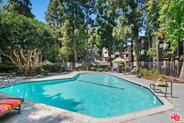 7742 Redlands Street D1046, Los Angeles, CA 90293