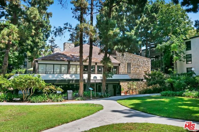 7742 Redlands Street D1046, Los Angeles, CA 90293