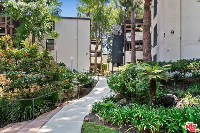 7742 Redlands Street D1046, Los Angeles, CA 90293