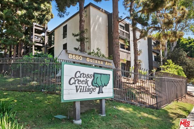 7742 Redlands Street D1046, Los Angeles, CA 90293