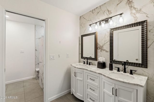 24821 N 41ST Avenue, Glendale, AZ 85310