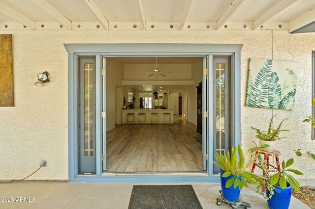 24821 N 41ST Avenue, Glendale, AZ 85310