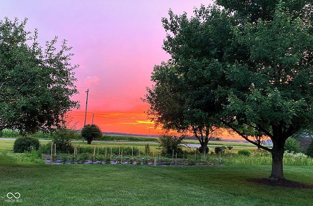 7000 S Artesian Court, Columbus, IN 47201