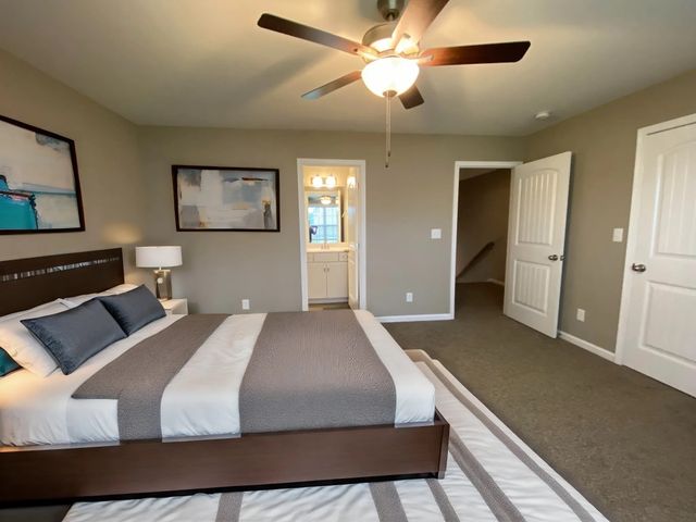 135 Country Ln Unit 702, Clarksville, TN 37043