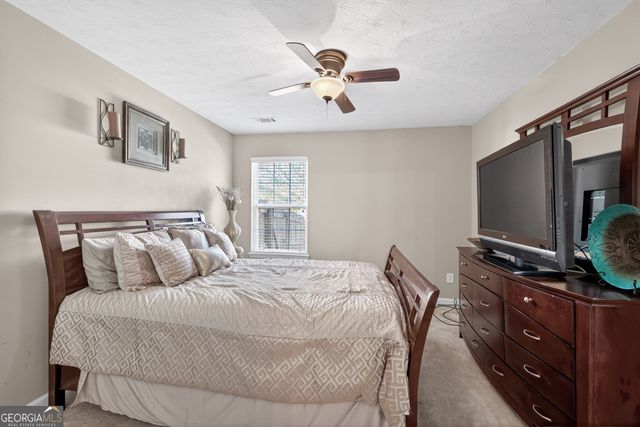 4376 Beaver Pond Court, Loganville, GA 30052