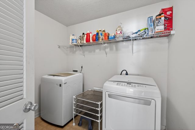 4376 Beaver Pond Court, Loganville, GA 30052