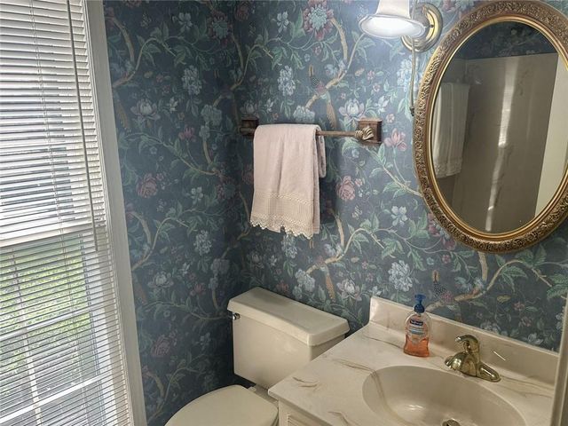 2473 Whispering Pines Drive SW, Grayson, GA 30017