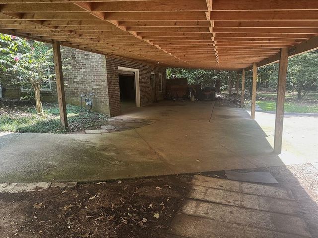 2473 Whispering Pines Drive SW, Grayson, GA 30017