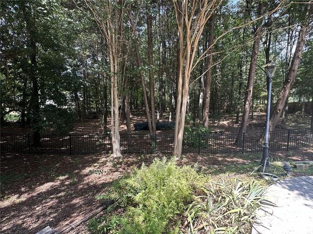 2473 Whispering Pines Drive SW, Grayson, GA 30017