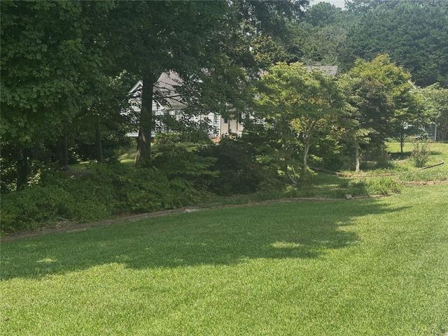 2473 Whispering Pines Drive SW, Grayson, GA 30017