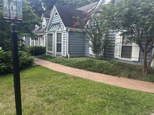 2473 Whispering Pines Drive SW, Grayson, GA 30017