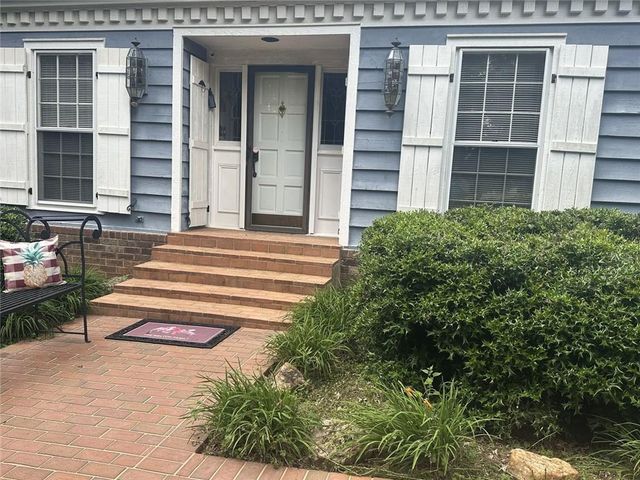 2473 Whispering Pines Drive SW, Grayson, GA 30017