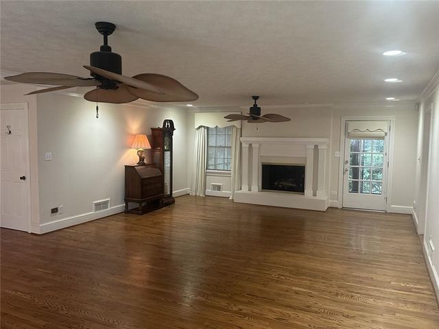 2473 Whispering Pines Drive SW, Grayson, GA 30017