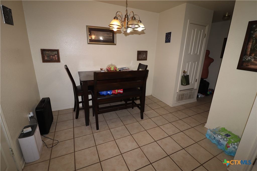 Image 17 of property listing at 3015 Cantabrian Drive, Killeen, TX 76542
