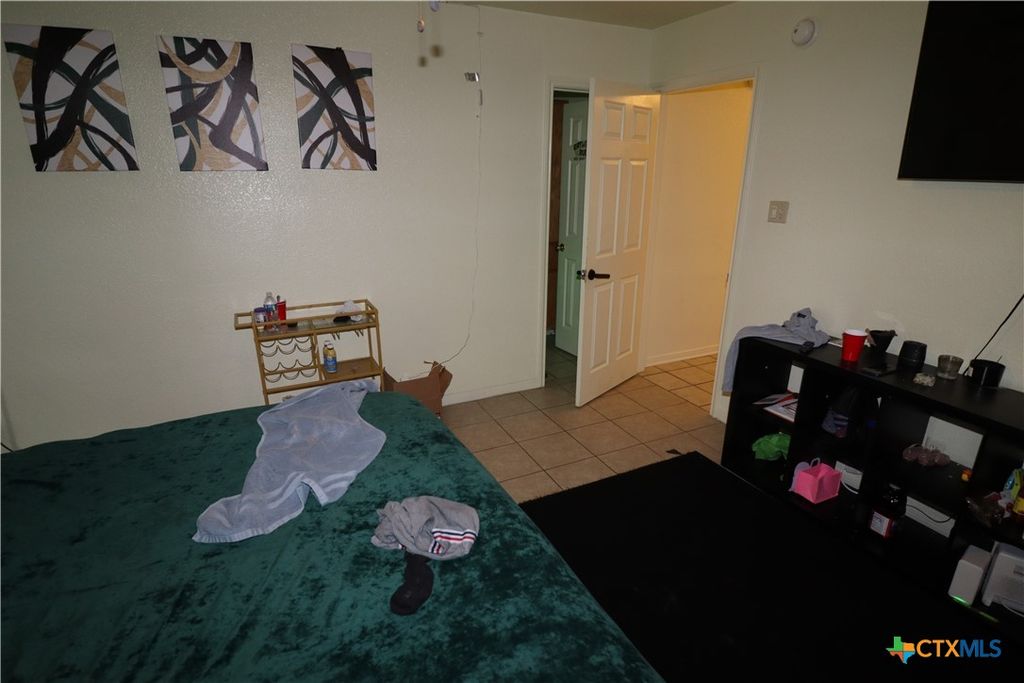 Image 5 of property listing at 3015 Cantabrian Drive, Killeen, TX 76542