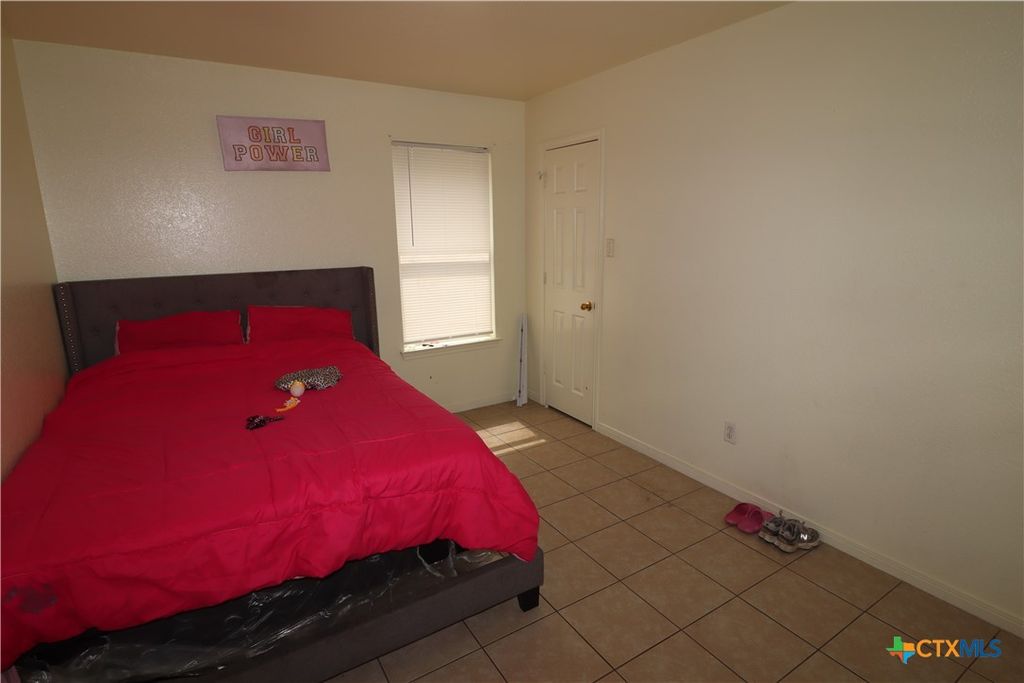 Image 7 of property listing at 3015 Cantabrian Drive, Killeen, TX 76542