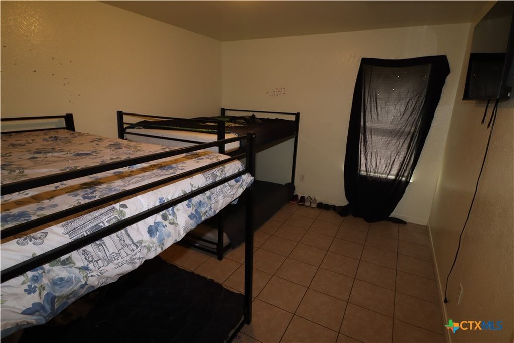Image 9 of property listing at 3015 Cantabrian Drive, Killeen, TX 76542