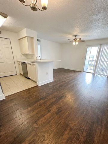 1218 BERMUDA LAKES LANE 203, Kissimmee, FL 34741