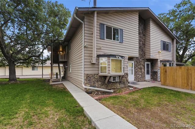 92 N Newark Street C, Aurora, CO 80012