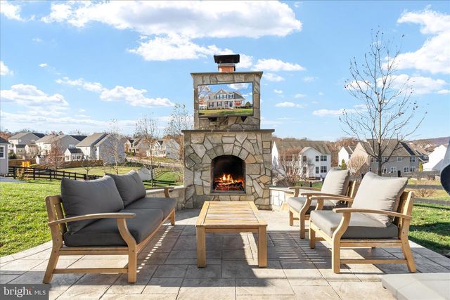 13467 EAGLES REST DR, Leesburg, VA 20176