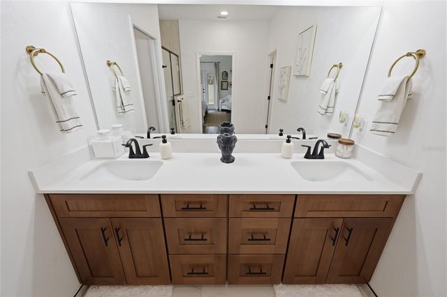 6742 SW 10TH LANE, Gainesville, FL 32607