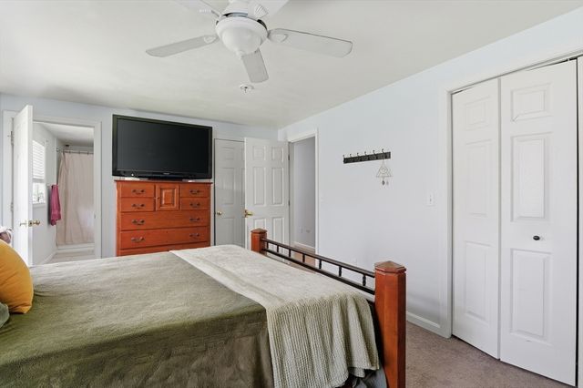 19 Fairfield Dr, Dudley, MA 01571