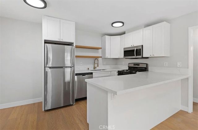 1109 E 3rd B, Long Beach, CA 90802