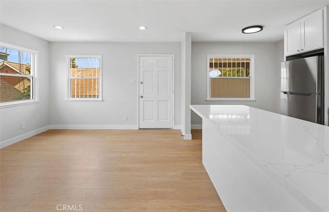 1109 E 3rd B, Long Beach, CA 90802