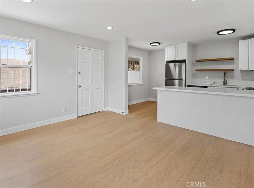 1109 E 3rd B, Long Beach, CA 90802