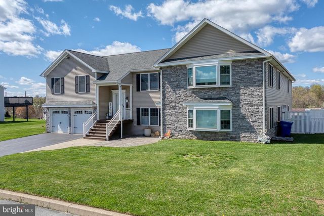 17 VICKILEE DR, Wrightsville, PA 17368