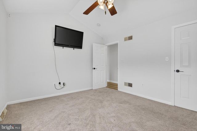 17 VICKILEE DR, Wrightsville, PA 17368