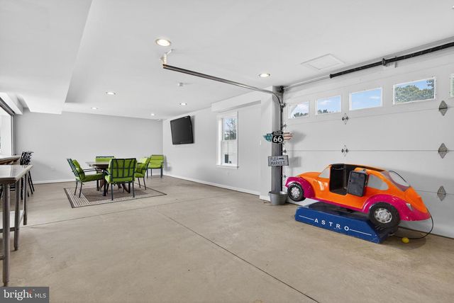 17 VICKILEE DR, Wrightsville, PA 17368