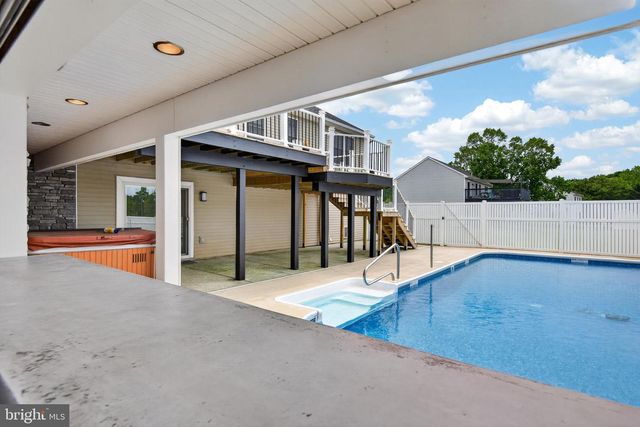 17 VICKILEE DR, Wrightsville, PA 17368