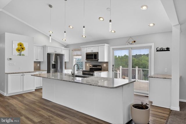 17 VICKILEE DR, Wrightsville, PA 17368