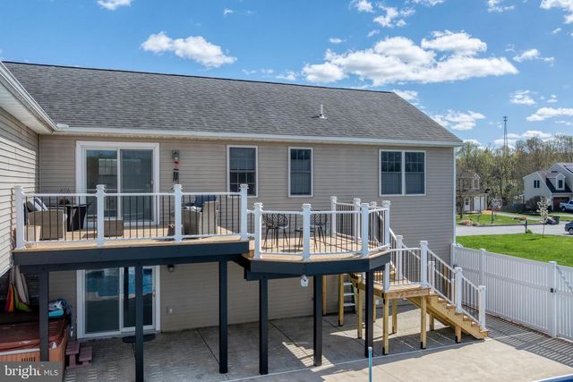 17 VICKILEE DR, Wrightsville, PA 17368