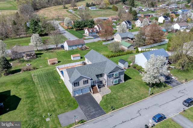 17 VICKILEE DR, Wrightsville, PA 17368