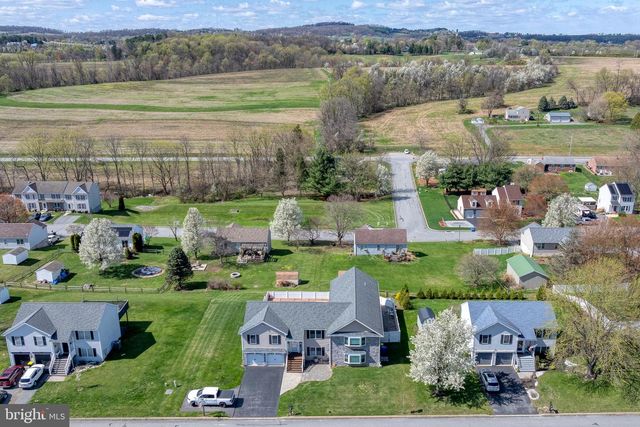 17 VICKILEE DR, Wrightsville, PA 17368