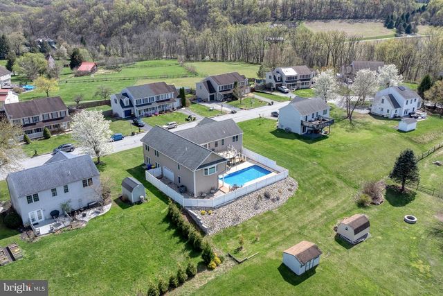 17 VICKILEE DR, Wrightsville, PA 17368