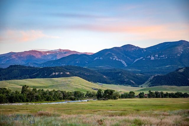 8 West Fork Road, Nye, MT 59061