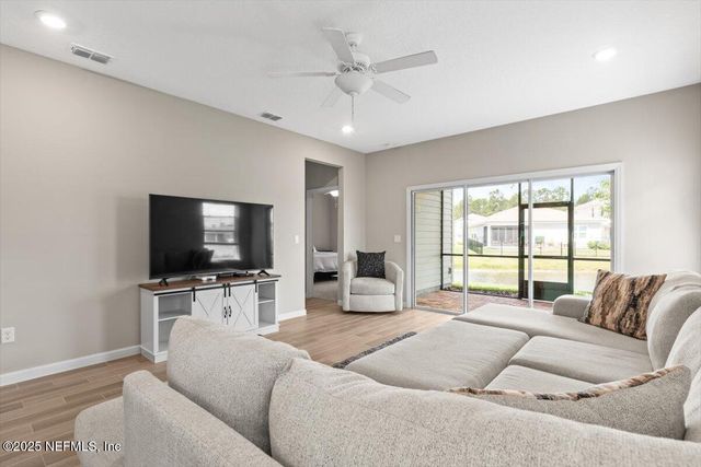 547 TYNES Boulevard, Middleburg, FL 32068