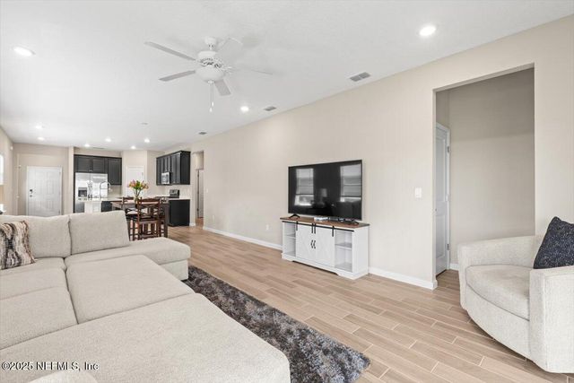 547 TYNES Boulevard, Middleburg, FL 32068