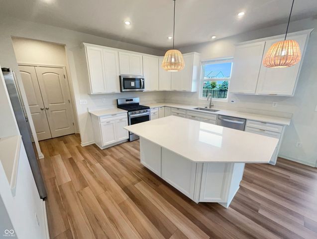 5494 Dunhaven Road, Westfield, IN 46062