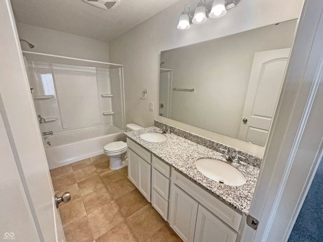 5494 Dunhaven Road, Westfield, IN 46062
