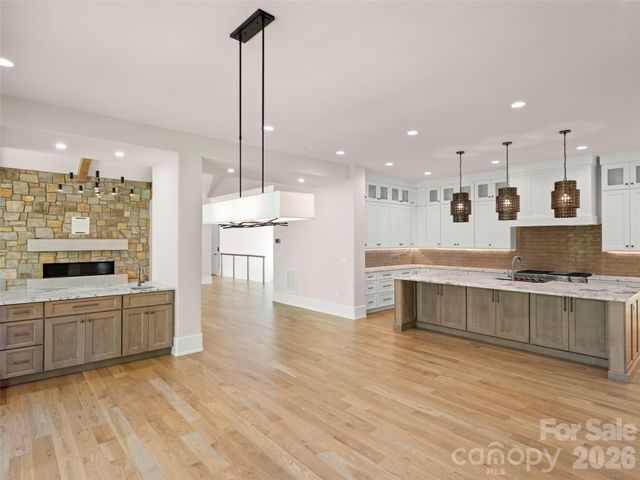 87 Misty Valley Parkway, Arden, NC 28704